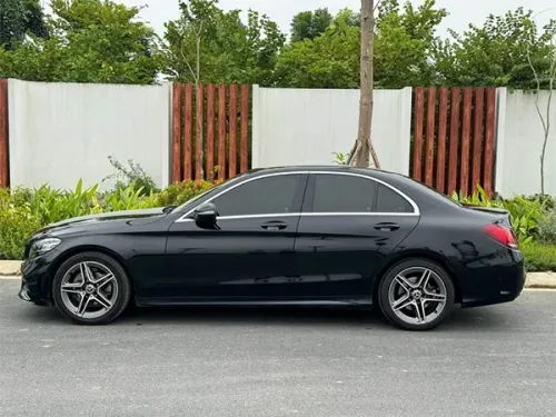 Mercedes Benz Maybach S680 2023